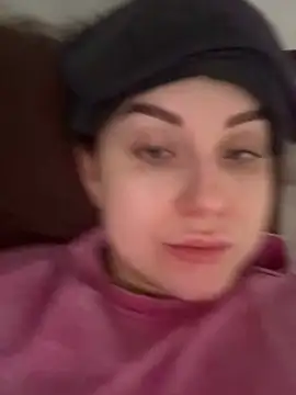 Snapshot of ellie_ssexy chatting on 02/16/26, 05:17 ellie ssexy online show from 02/16/26, 05:17