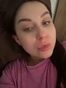 Snapshot of ellie_ssexy chatting on 02/24/26, 05:30 ellie ssexy online show from 02/24/26, 05:30