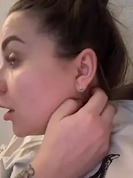 Snapshot of ellie_ssexy chatting on 03/01/26, 09:15 ellie ssexy online show from 03/01/26, 09:15