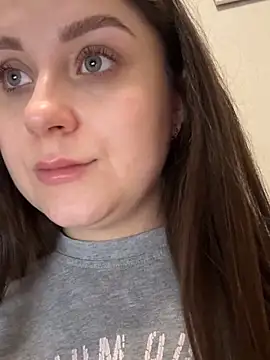 Snapshot of ellie_ssexy chatting on 02/07/26, 09:12 ellie ssexy online show from 02/07/26, 09:12