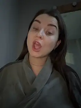 ellie ssexy online show from 10/28/25, 04:13