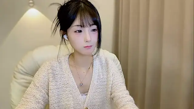 SHUIshui  online show from 10/19/25, 07:44