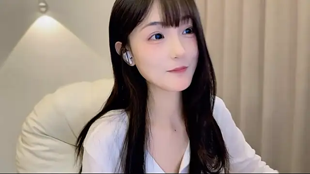 SHUIshui  online show from 10/14/25, 08:37