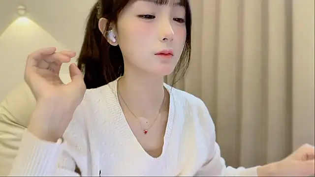 SHUIshui  online show from 11/03/25, 12:42