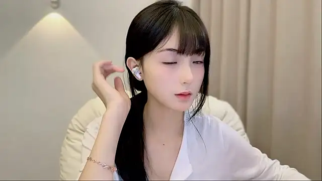 SHUIshui  online show from 09/28/25, 12:56