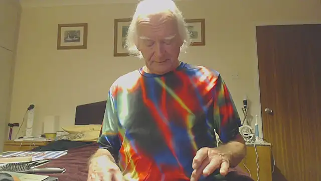 Snapshot of WaverlyKernow chatting on 02/05/25, 07:39 WaverlyKernow online show from 02/05/25, 07:39