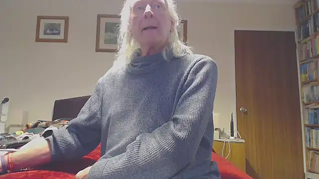 Snapshot of WaverlyKernow chatting on 02/01/26, 09:07 WaverlyKernow online show from 02/01/26, 09:07