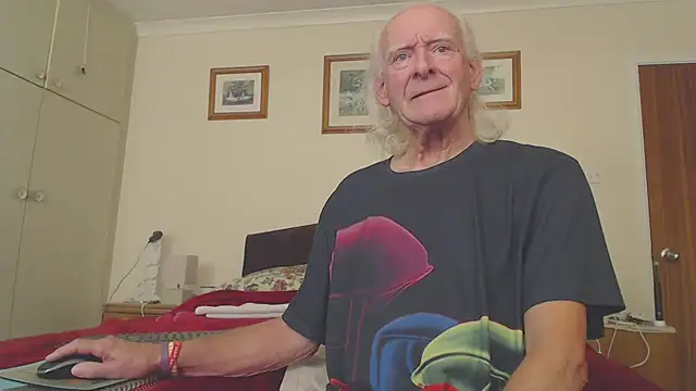 WaverlyKernow online show from 11/21/25, 03:11