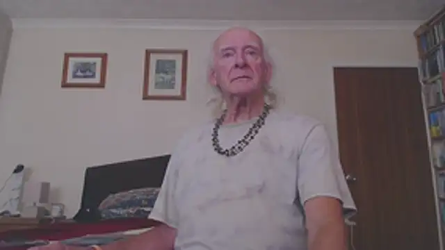 Snapshot of WaverlyKernow chatting on 10/24/25, 11:53 WaverlyKernow online show from 10/24/25, 11:53