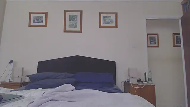 Snapshot of WaverlyKernow chatting on 07/12/26, 05:58 WaverlyKernow online show from 07/12/26, 05:58