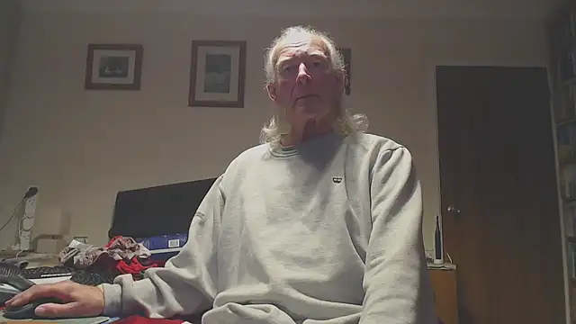 Snapshot of WaverlyKernow chatting on 01/19/26, 02:10 WaverlyKernow online show from 01/19/26, 02:10