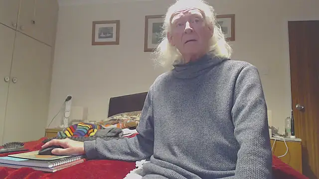 WaverlyKernow online show from 11/26/25, 11:32