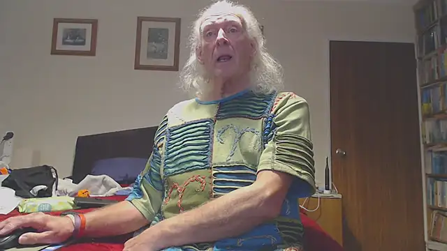 Snapshot of WaverlyKernow chatting on 02/20/26, 01:35 WaverlyKernow online show from 02/20/26, 01:35