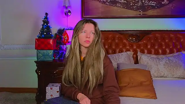 Real Tini online show from 12/20/25, 06:16