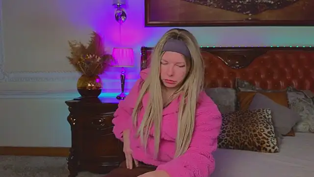 Real Tini online show from 02/10/26, 06:23