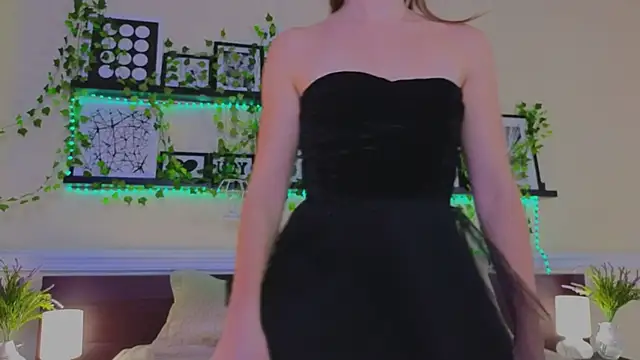 Real Tini online show from 03/18/25, 01:01