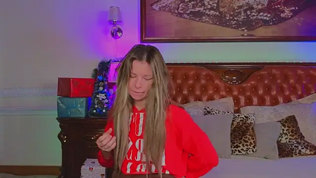 Real Tini online show from 12/23/25, 06:34