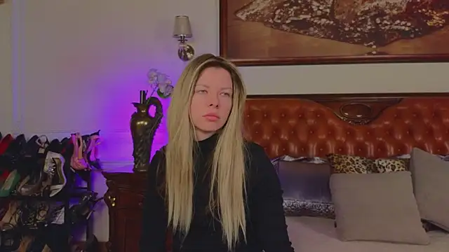 Real Tini online show from 03/05/26, 07:05