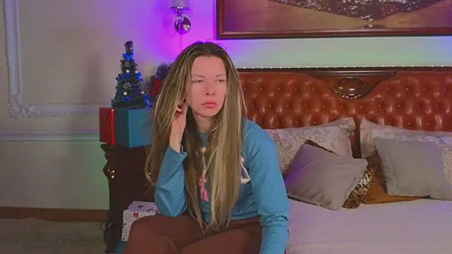 Real Tini online show from 12/18/25, 06:07