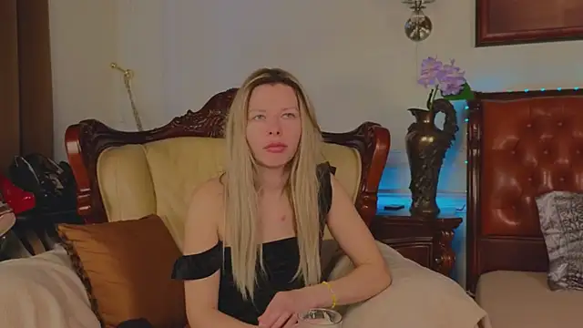 Real Tini online show from 03/12/26, 07:12