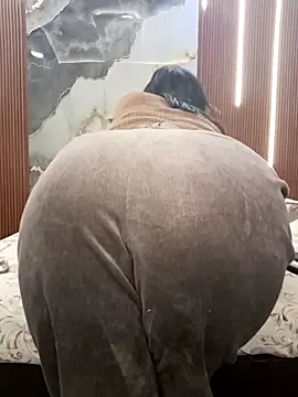 yourkajal online show from 12/14/25, 07:25