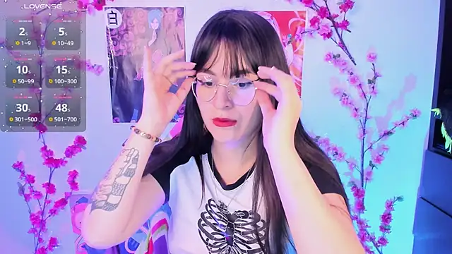 Snapshot of honeykitty_777 chatting on 11/07/25, 02:27 honeykitty 777 online show from 11/07/25, 02:27