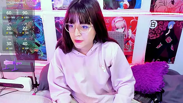 Snapshot of honeykitty_777 chatting on 11/19/25, 03:45 honeykitty 777 online show from 11/19/25, 03:45