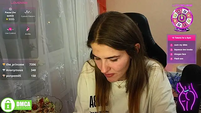 Snapshot of mag1c_eyes1 chatting on 11/18/25, 06:33 mag1c eyes1 online show from 11/18/25, 06:33