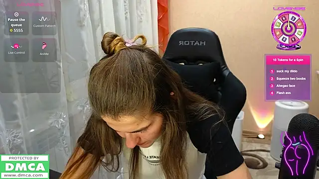 Snapshot of mag1c_eyes1 chatting on 11/10/25, 04:23 mag1c eyes1 online show from 11/10/25, 04:23