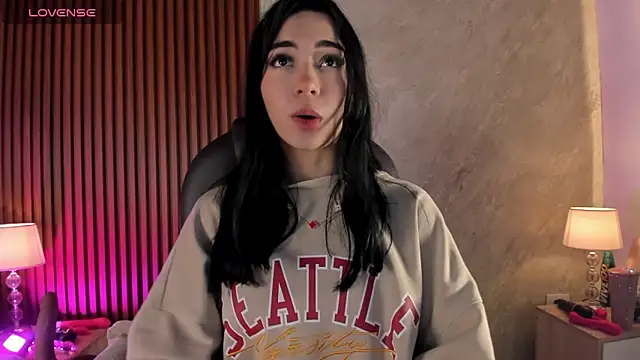 Snapshot of lilith__rosse chatting on 10/07/25, 12:39 lilith rosse online show from 10/07/25, 12:39