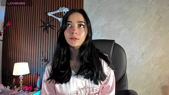 Snapshot of lilith__rosse chatting on 10/30/25, 12:36 lilith rosse online show from 10/30/25, 12:36