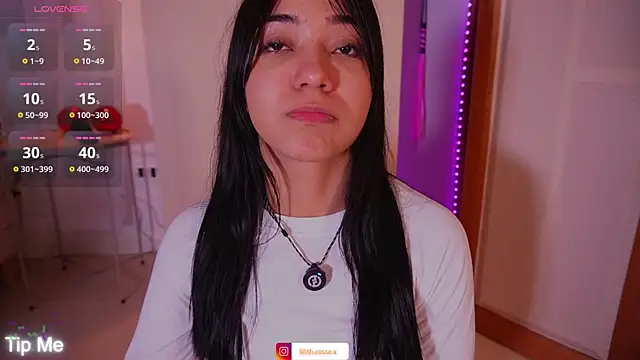 Snapshot of lilith__rosse chatting on 11/07/25, 12:04 lilith rosse online show from 11/07/25, 12:04