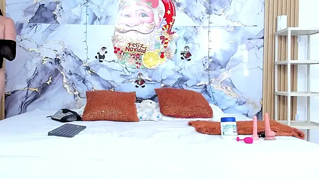 luna hoott online show from 01/10/26, 07:20