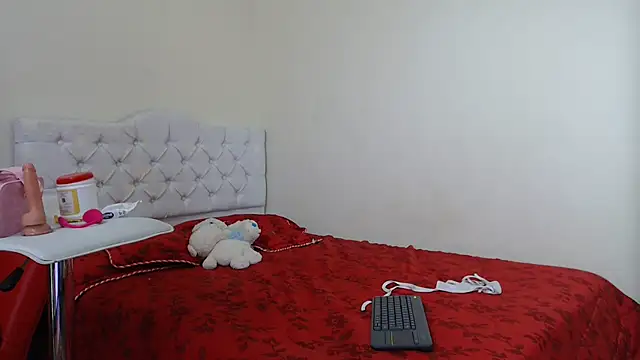 luna hoott online show from 03/12/25, 07:47