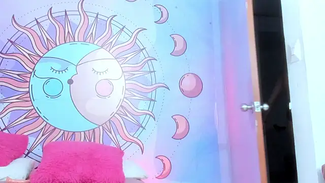 luna hoott online show from 04/18/26, 07:58