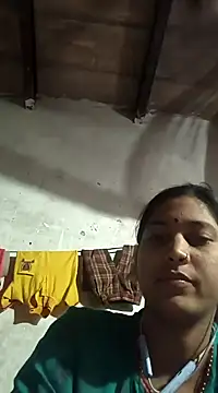 Snapshot of Crezy-Queen01 chatting on 02/12/25, 04:22 Crezy-Queen01 online show from 02/12/25, 04:22