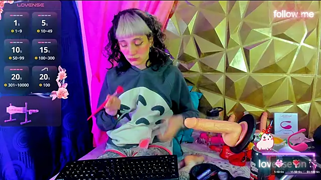 neeko princes online show from 09/19/25, 12:20