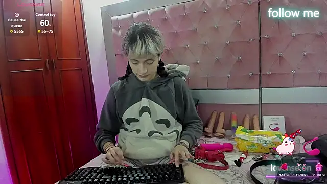 neeko princes online show from 11/24/25, 12:05