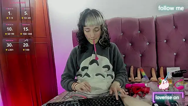 neeko princes online show from 10/28/25, 12:15