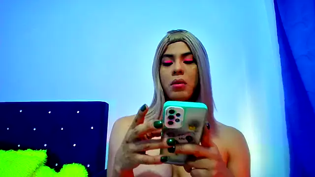 Aliice Doll online show from 09/28/25, 07:54