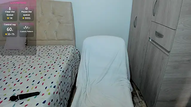 emily1  online show from 02/10/26, 12:15