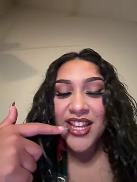 Lickplayofficial online show from 04/01/26, 04:36