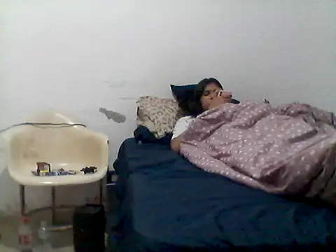Snapshot of mariy_ chatting on 10/11/25, 01:39 mariy  online show from 10/11/25, 01:39