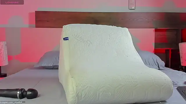  fullmoon online show from 12/18/25, 09:51