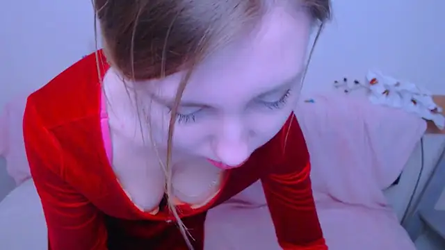 AliceFire  online show from 04/21/26, 10:44