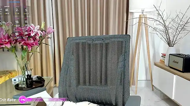  Joliie  online show from 02/25/26, 07:41