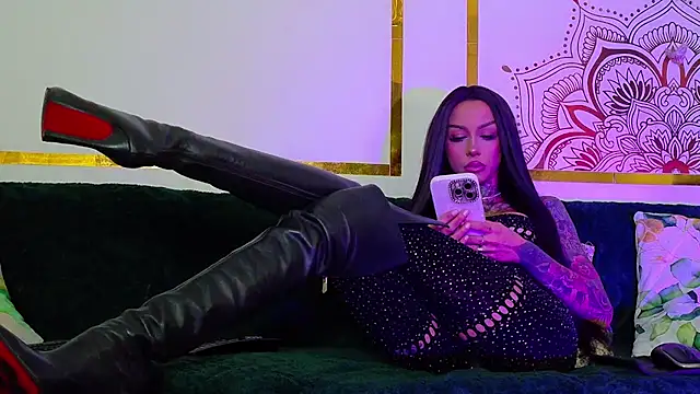 PandoraVolkov online show from 10/21/25, 08:47