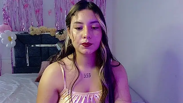 Snapshot of Lia_14_ chatting on 09/20/25, 05:29 Lia 14 online show from 09/20/25, 05:29