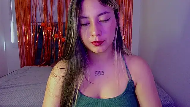 Lia 14  online show from 11/07/25, 06:45