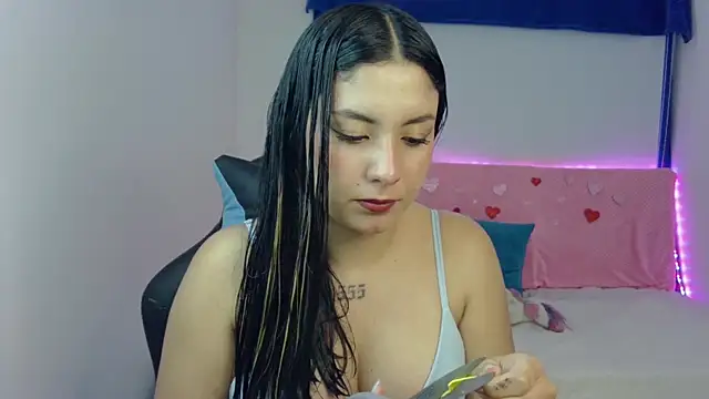 Snapshot of Lia_14_ chatting on 02/28/25, 03:04 Lia 14 online show from 02/28/25, 03:04